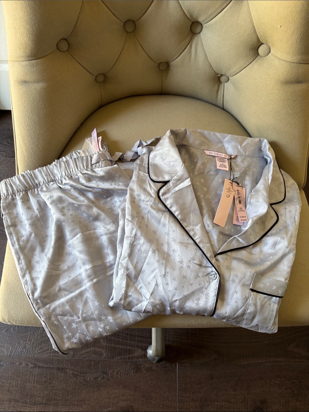 Victoria's Secret Silver Satin Star-Print Pajama Set with Black Piping